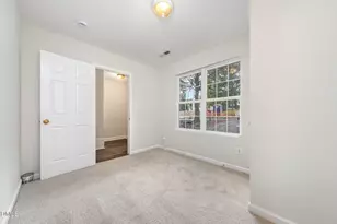 310 Peachtree Pl, Durham, NC 27701 - Photo 16