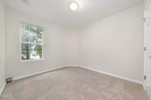 310 Peachtree Pl, Durham, NC 27701 - Photo 12