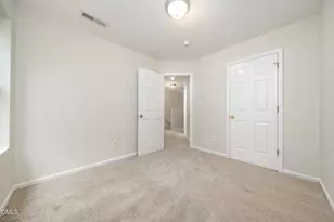310 Peachtree Pl, Durham, NC 27701 - Photo 14
