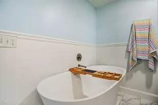 5548 Red Robin Rd, Raleigh, NC 27613 - Photo 14