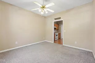 725 Valley Dr, Durham, NC 27704 - Photo 18