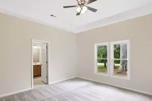 210 W Oak St, Zebulon, NC 27597 - Photo 22