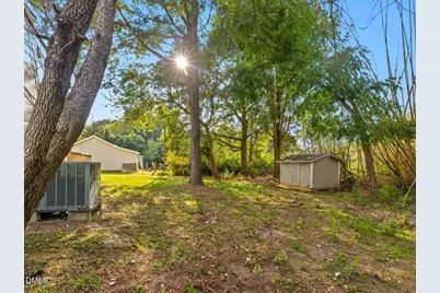 210 W Oak Street, Zebulon, NC 27597 - Photo 40