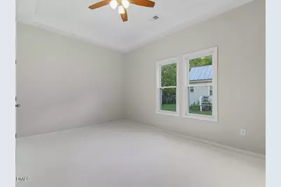 210 W Oak Street, Zebulon, NC 27597 - Photo 32