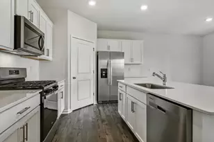 507 Ashley Run, Sanford, NC 27330 - Photo 4