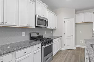 503 Boulderbrook Pkwy, Sanford, NC 27330 - Photo 10