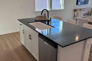 2017 Oakdale Dr, Durham, NC 27703 - Photo 6