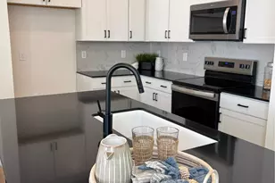 2017 Oakdale Dr, Durham, NC 27703 - Photo 10