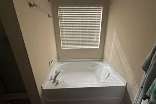 2709 Hamilton Green Dr, Durham, NC 27703 - Photo 8