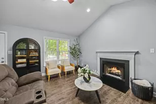 140 Bramble Ct, Youngsville, NC 27596 - Photo 8