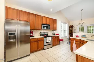 2313 Summit Dr, Hillsborough, NC 27278 - Photo 2