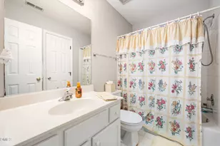 104 Foxcrest Ct, Cary, NC 27513 - Photo 16