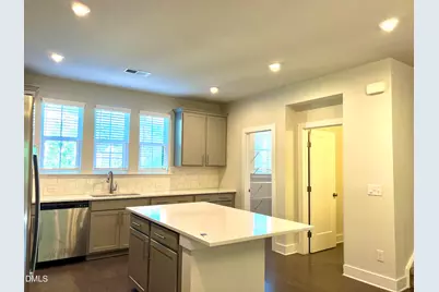 906 Waterside View Drive, Raleigh, NC 27606 - Photo 4