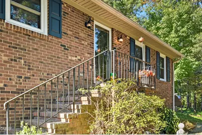 2007 Sunnybrook Drive, Burlington, NC 27215 - Photo 2
