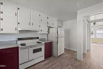 321 N Steele Street, Sanford, NC 27330 - Photo 18