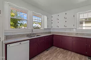 321 N Steele St, Sanford, NC 27330 - Photo 16