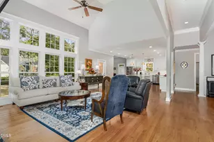 512 W Franklin St, Zebulon, NC 27597 - Photo 10