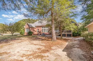 512 W Franklin St, Zebulon, NC 27597 - Photo 38