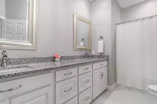 512 W Franklin St, Zebulon, NC 27597 - Photo 30