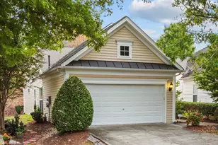 306 Fenmore Pl, Cary, NC 27519 - Photo 4