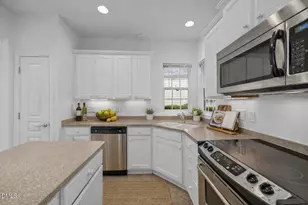 306 Fenmore Pl, Cary, NC 27519 - Photo 12