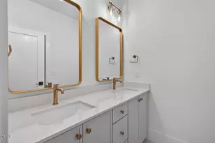 2710 Pathway Dr, Chapel Hill, NC 27516 - Photo 54