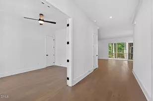 2710 Pathway Dr, Chapel Hill, NC 27516 - Photo 4