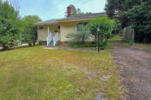 912 Dixie Trail, Raleigh, NC 27607 - Photo 1