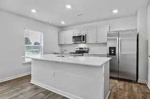 140 Carriedelle Ln, Wilsons Mills, NC 27577 - Photo 10