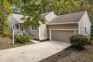 34 Clover Dr, Chapel Hill, NC 27517 - Photo 2