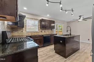 940 Carnegie Dr, Fayetteville, NC 28311 - Photo 6