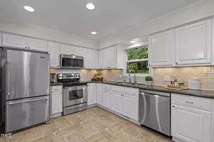 6925 Valley Lake Dr, Raleigh, NC 27612 - Photo 12