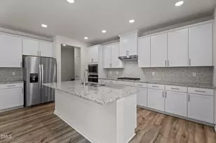 945 Avonmore Dr, Wendell, NC 27591 - Photo 2