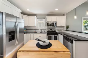 410 Bledsoe Ave, Raleigh, NC 27601 - Photo 16