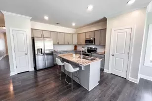 304 Manning Dr, Sanford, NC 27332 - Photo 6