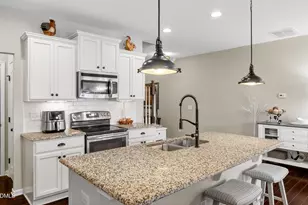 7725 Weathered Oak Way, Raleigh, NC 27616 - Photo 12