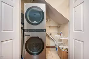 103 Briarcreek Ct, Cary, NC 27513 - Photo 14