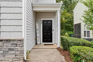 629 Woodson Dr, Clayton, NC 27527 - Photo 2