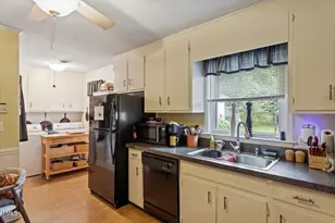 613 Devon Pl, Zebulon, NC 27597 - Photo 16