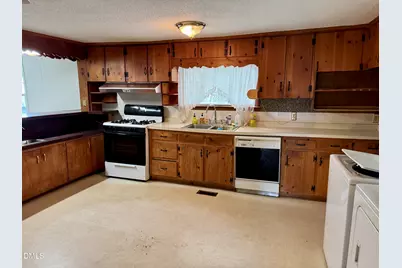 210 Bagwell Street, Garner, NC 27529 - Photo 4