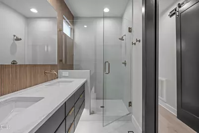 226 Woodsborough Place, Raleigh, NC 27601 - Photo 20