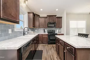 391 Crystal Creek Dr, Clayton, NC 27520 - Photo 10