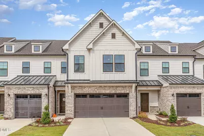 153 N District Avenue, Clayton, NC 27527 - Photo 2