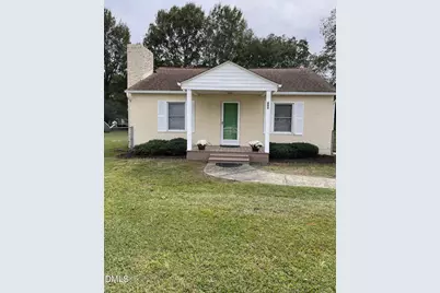 804 E Lizzie Street, Selma, NC 27576 - Photo 1