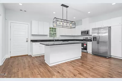 406 S Dennis Street, Enfield, NC 27823 - Photo 6