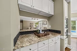 102 Travilah Oaks Ln, Cary, NC 27518 - Photo 14