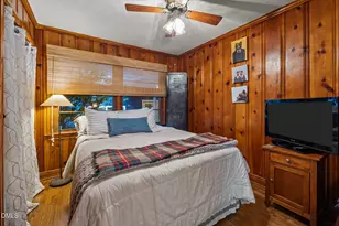 432 W Park St, Cary, NC 27511 - Photo 8