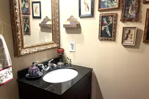 801 Genford Ct, Raleigh, NC 27609 - Photo 14