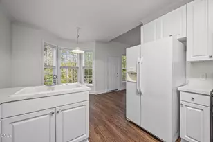 6215 Hilbert Ridge Dr, Holly Springs, NC 27540 - Photo 12