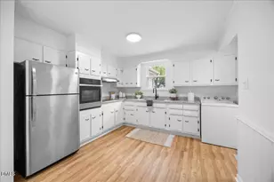 3437 Apache Dr, Raleigh, NC 27609 - Photo 4